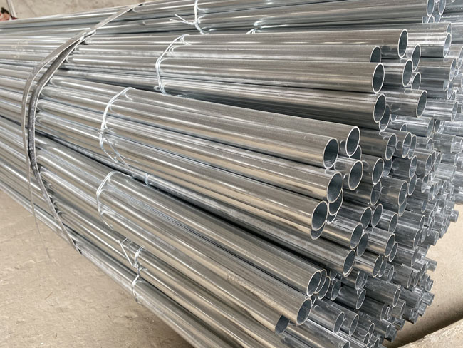 金屬穿線管庫(kù)存車間